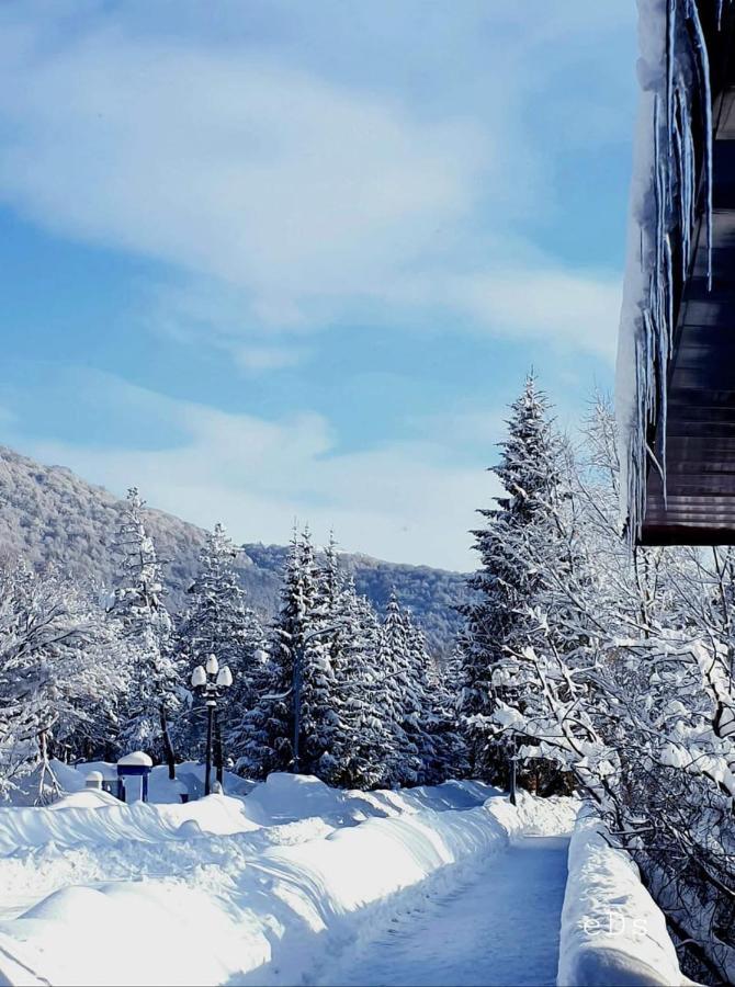 HASI hotel Dschermuk Exterior foto